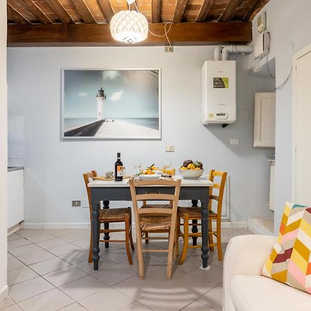 Piazza Dei Cavalieri Confortable Apartment Pise Extérieur photo
